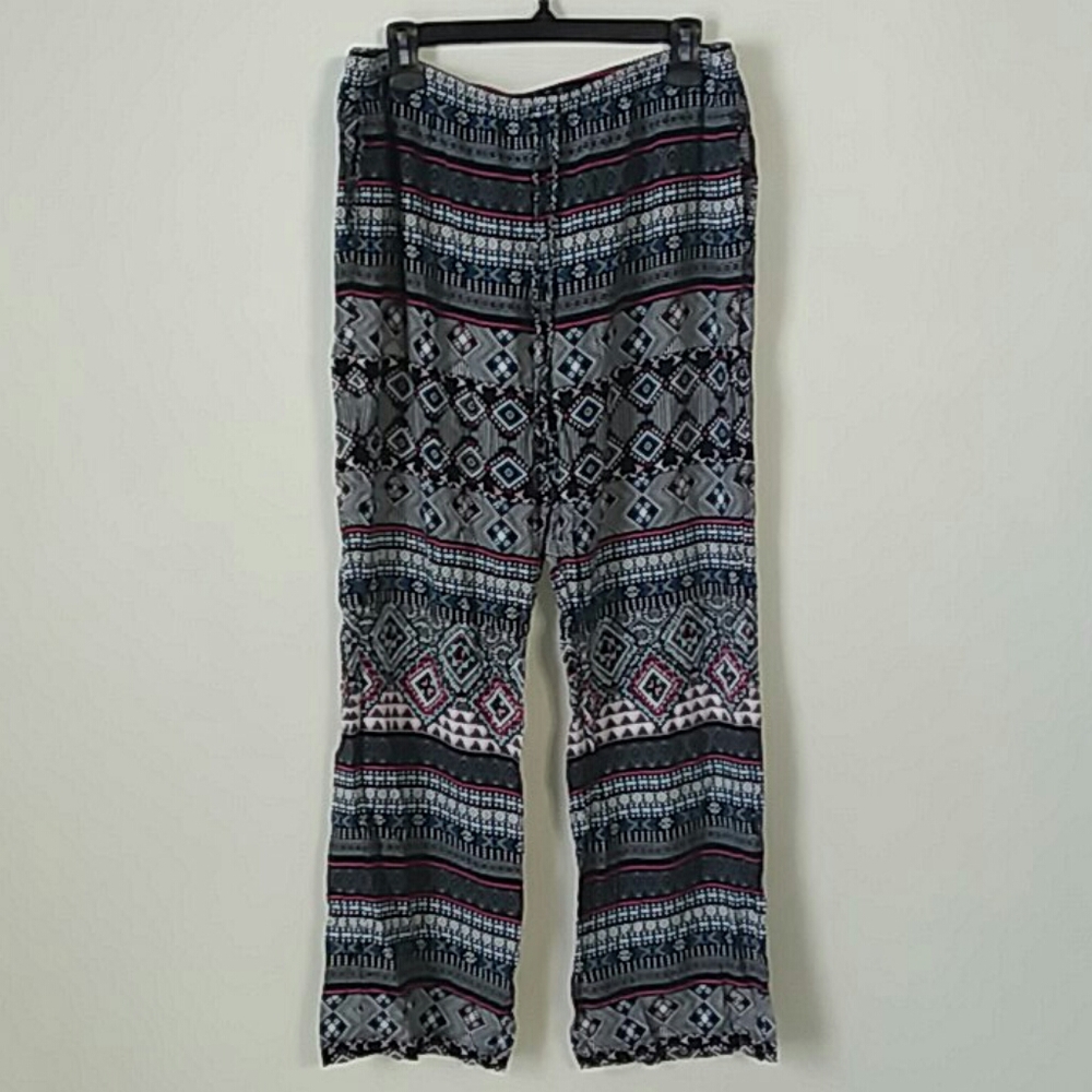 No Boundaries XL Patterned Lounge Pants